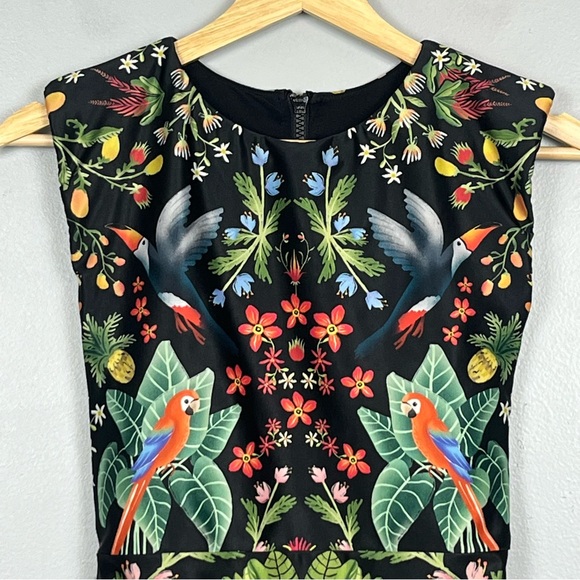 Averie Zip Up One-Piece Blaise Vibrant Rainforest Print swimsuit, small. - Picture 4 of 12